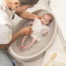 Load image into Gallery viewer, Bubble Cuddle Bath with Bath Seat - Taupe