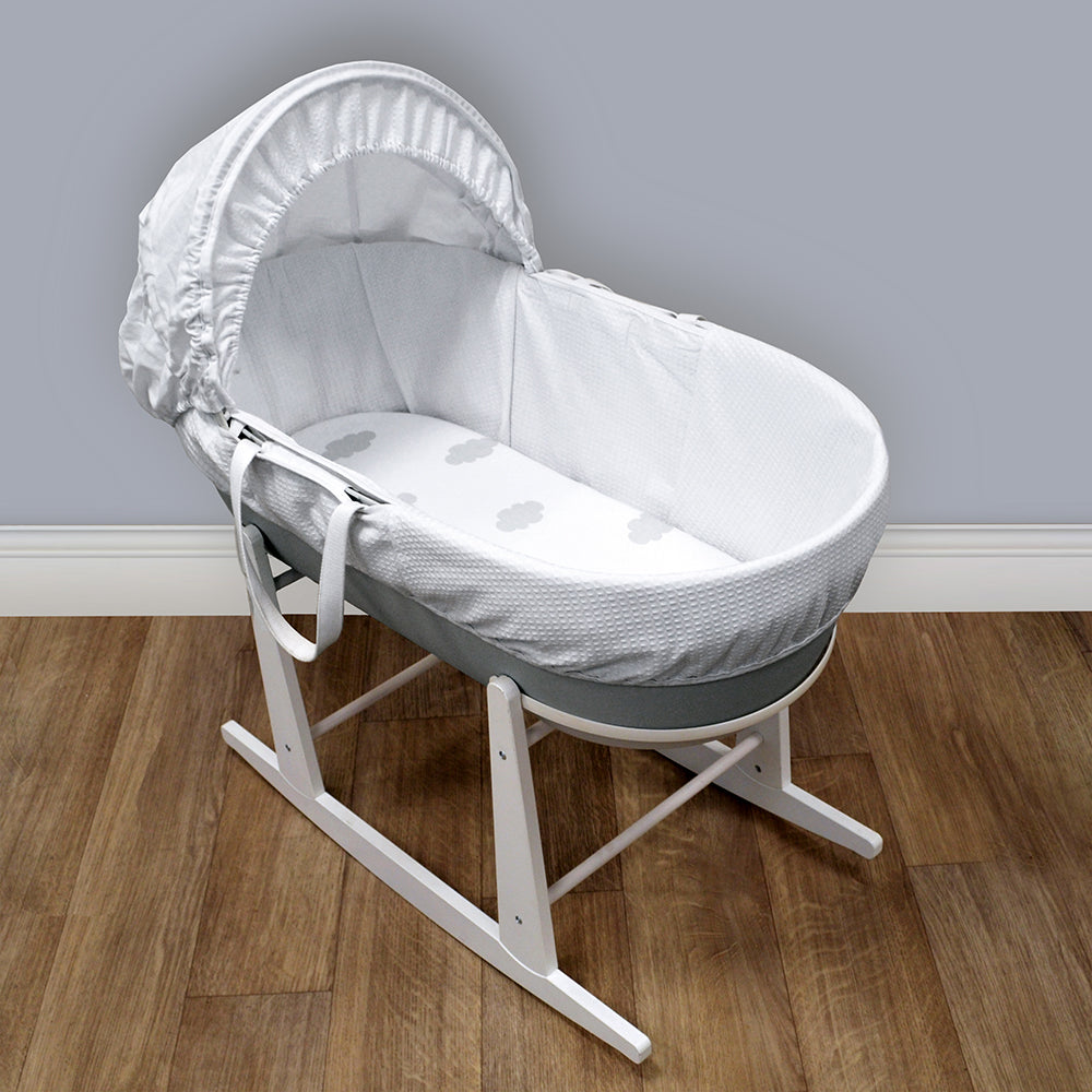 Shnuggle moses basket outlet dreami