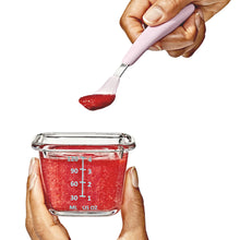 Load image into Gallery viewer, OXO Tot On-The-Go Feeding Spoon - Blossom
