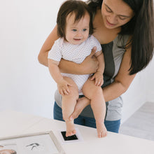 Load image into Gallery viewer, Pearhead Babyprints Rustic Frame